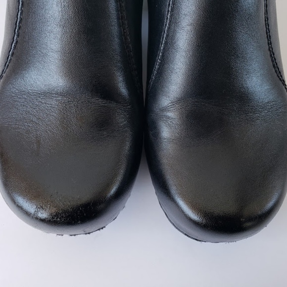 Dansko women  black leather clogs slipon  shoes - Picture 3 of 8